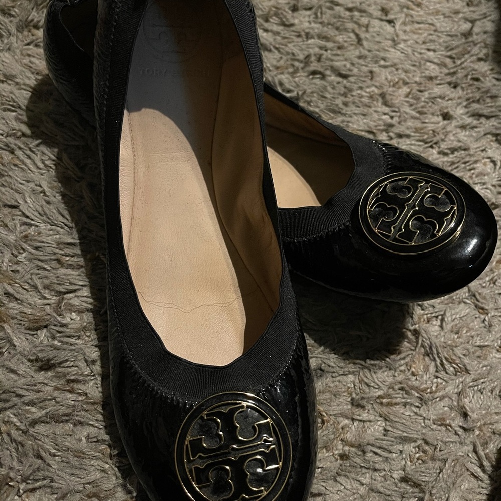 Shoes - Picture 2 of 3